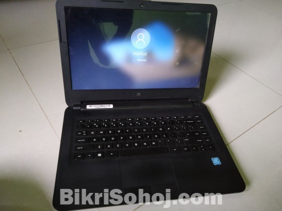 Hp laptop 4gb ram 500gb hdd 4 hour backup